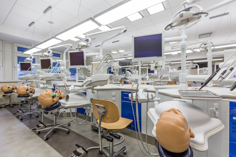 High-tech workstations in dental classroom