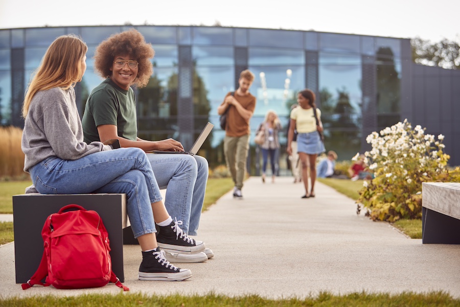 Transitioning From Chinese High Schools to US Universities