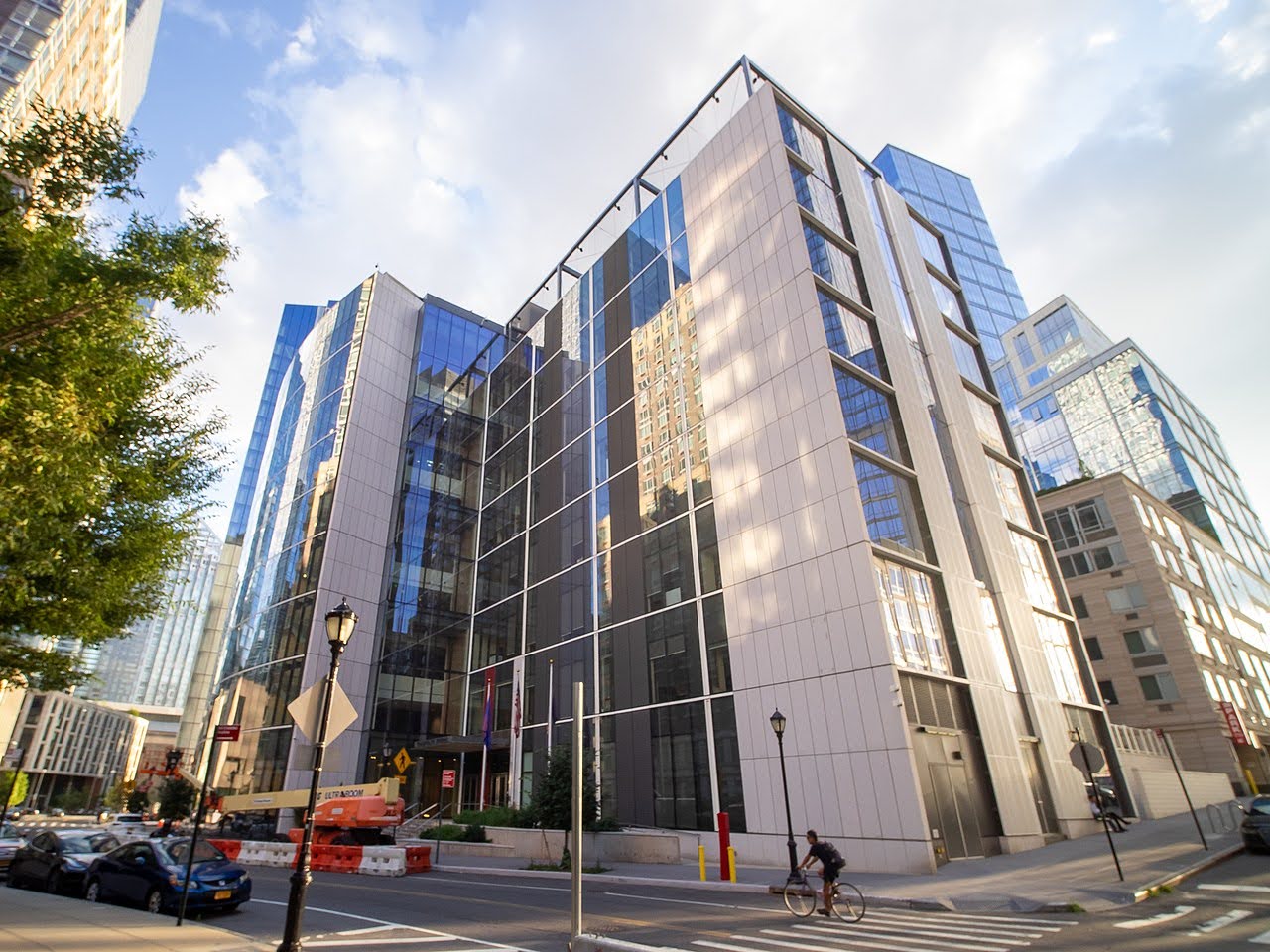Collegiate School campus building in New York City