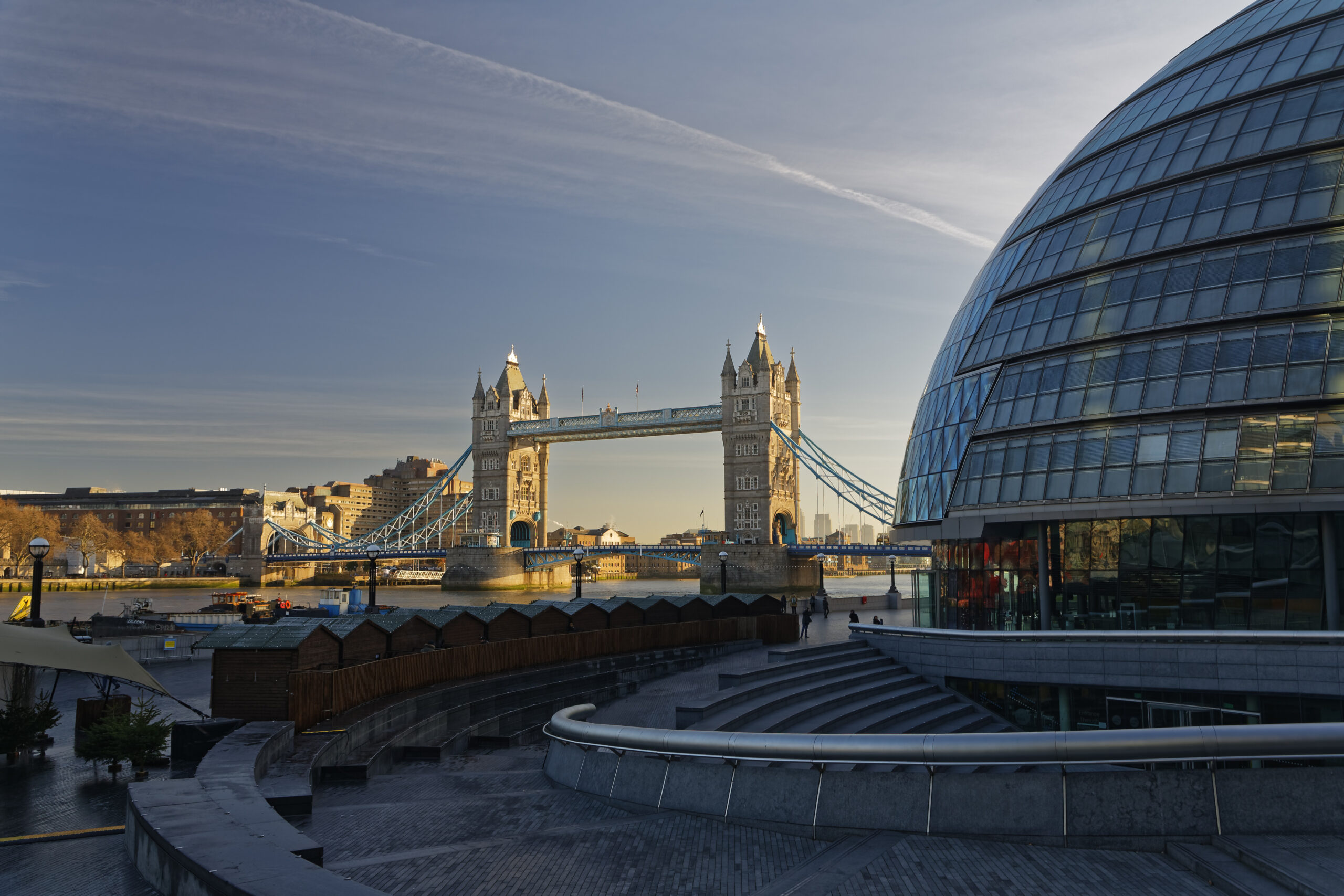UK, London, City Hall and Tower Bridge